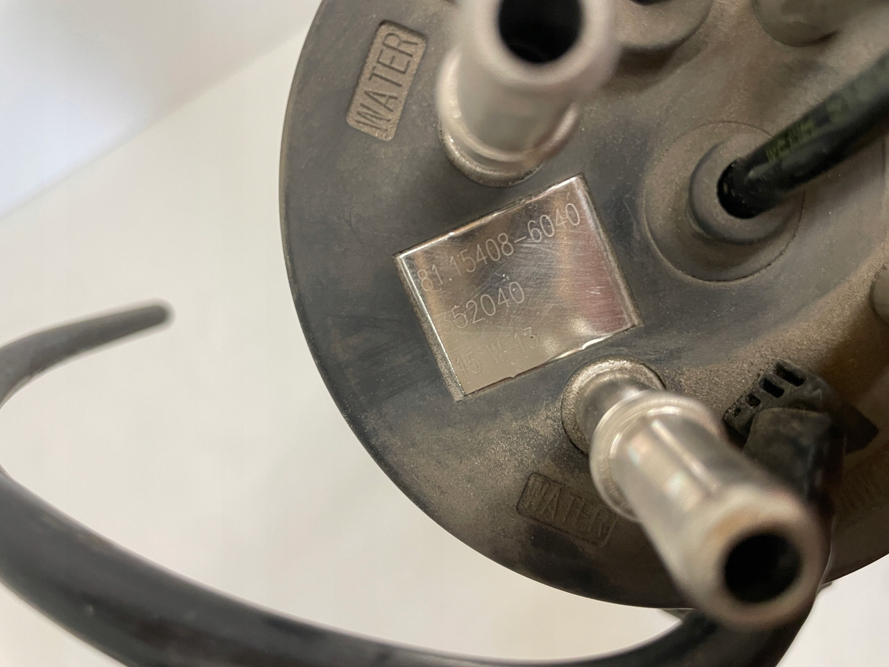 SMOK CZUJNIK ADBLUE AD BLUE MAN TGX TGS EURO 6 81154086040 - AdBlue резервоар за Камион: слика 3 SMOK CZUJNIK ADBLUE AD BLUE MAN TGX TGS EURO 6 81154086040 - AdBlue резервоар за Камион: слика 3