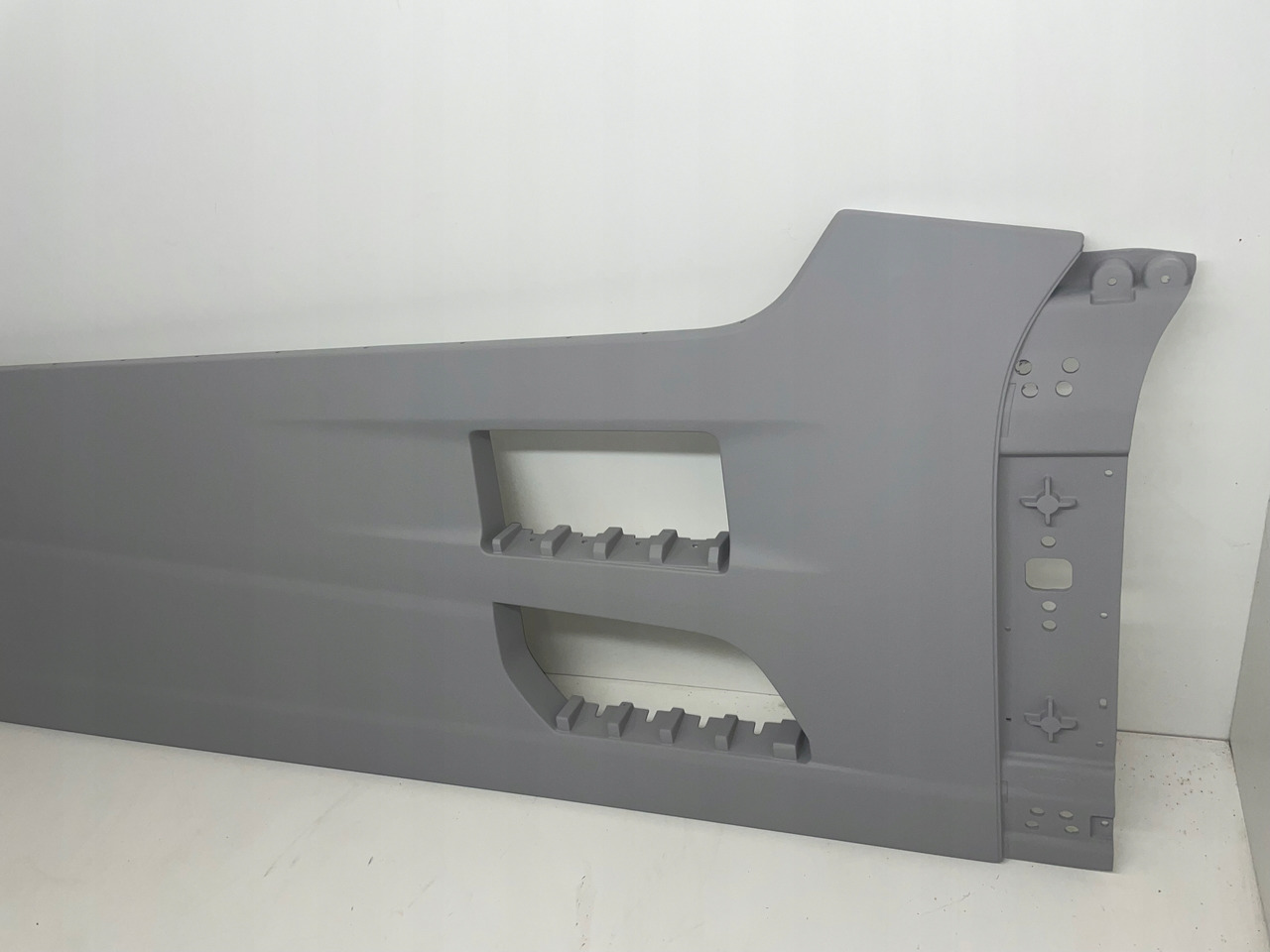 ZABUDOWA MIĘDZYOSIOWA SPOILER FORD F-MAX F MAX - Аеродинамика/ Спојлер за Камион: слика 3 ZABUDOWA MIĘDZYOSIOWA SPOILER FORD F-MAX F MAX - Аеродинамика/ Спојлер за Камион: слика 3