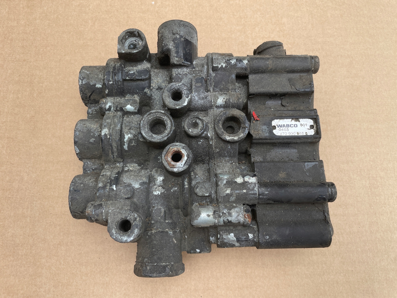 ZAWÓR PODUSZEK ECAS MAN TGA TGX TGS 4729000570 - Воздушна суспензија за Камион: слика 3 ZAWÓR PODUSZEK ECAS MAN TGA TGX TGS 4729000570 - Воздушна суспензија за Камион: слика 3