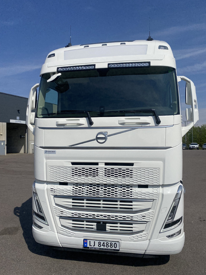 Volvo FH500 - Камион влекач: слика 2 Volvo FH500 - Камион влекач: слика 2