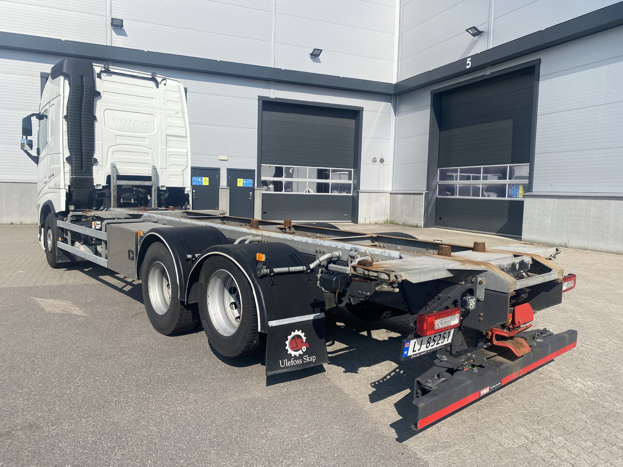 Volvo FH 540 - Транспортер на контејнер/ Камион со променливо тело: слика 4 Volvo FH 540 - Транспортер на контејнер/ Камион со променливо тело: слика 4