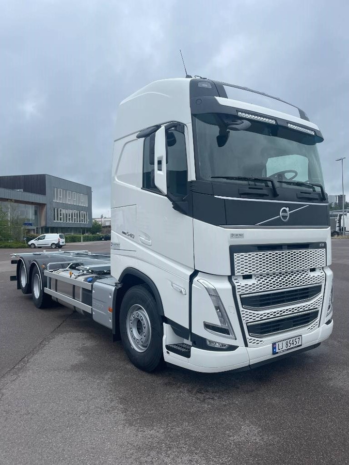 Volvo FH540 Containerbil - Levering omgående  - Транспортер на контејнер/ Камион со променливо тело: слика 3 Volvo FH540 Containerbil - Levering omgående  - Транспортер на контејнер/ Камион со променливо тело: слика 3