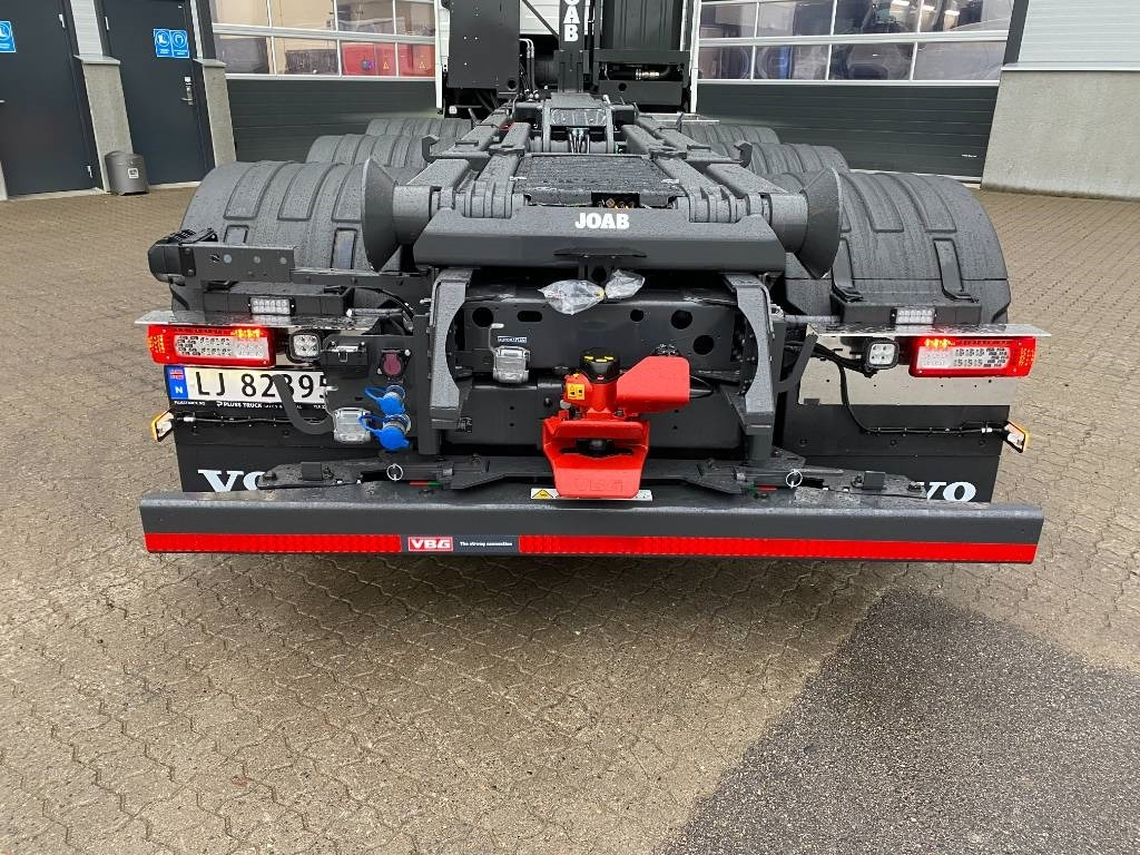 Volvo FH540 Tridem  - Камион со кука за подигање: слика 5 Volvo FH540 Tridem  - Камион со кука за подигање: слика 5