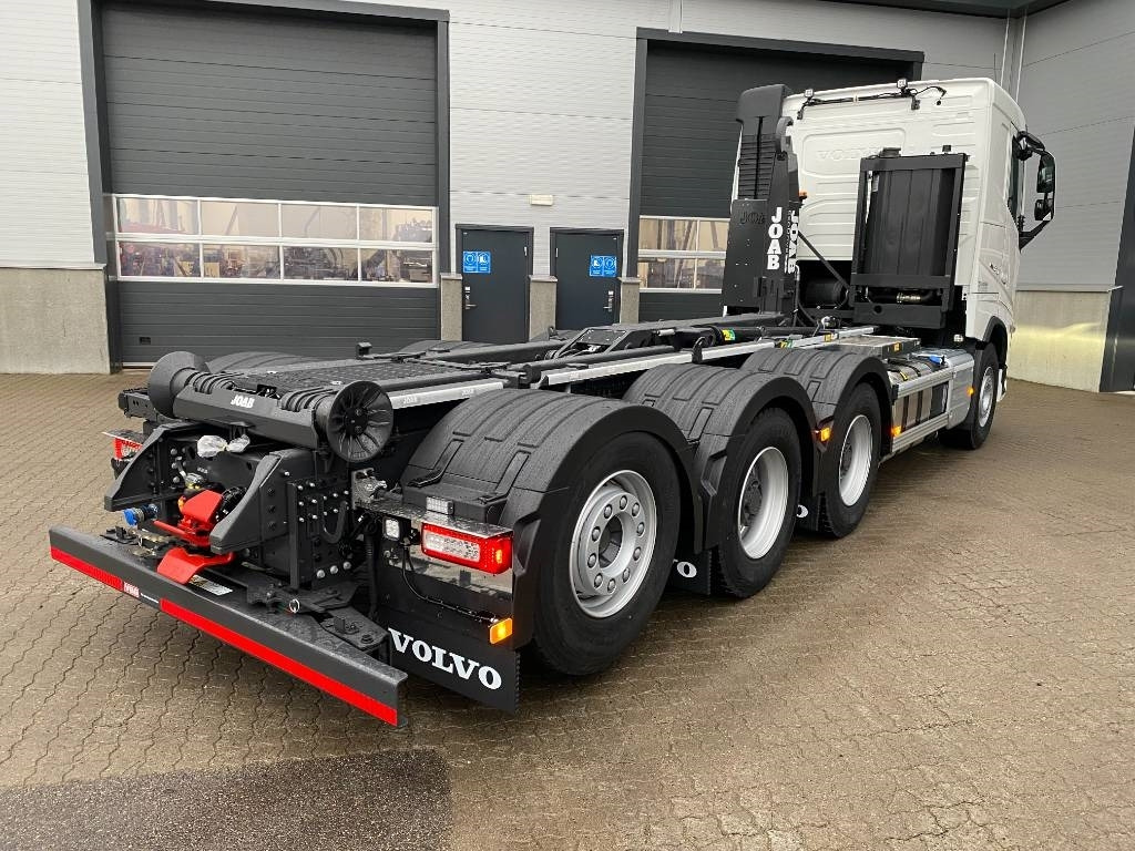 Volvo FH540 Tridem  - Камион со кука за подигање: слика 4 Volvo FH540 Tridem  - Камион со кука за подигање: слика 4