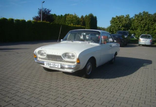 Ford Taunus - Седан: слика 1 Ford Taunus - Седан: слика 1