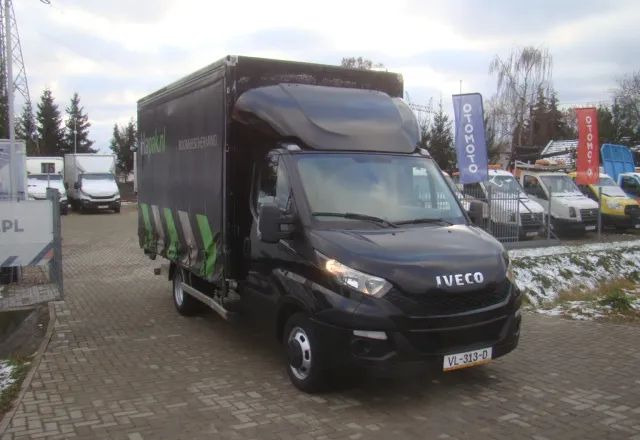 Iveco DAILY 35 C 15 3.0TDI FIRANA Z PRAWEJ STRONY 3.5T DMC WINDA - Комбе фургон: слика 3 Iveco DAILY 35 C 15 3.0TDI FIRANA Z PRAWEJ STRONY 3.5T DMC WINDA - Комбе фургон: слика 3