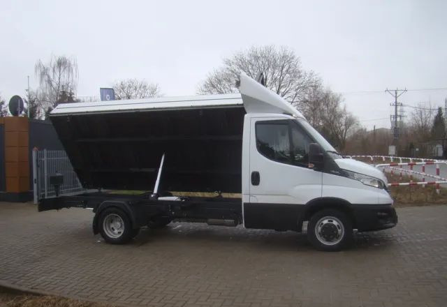 Iveco DAILY 35 C 15 3.5T 4.60M 3.5T NA HAKU CLIMATRONIC - Комби кипер: слика 4 Iveco DAILY 35 C 15 3.5T 4.60M 3.5T NA HAKU CLIMATRONIC - Комби кипер: слика 4