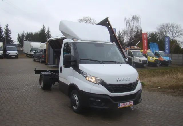 Iveco DAILY 35 C 15 3.5T 4.60M 3.5T NA HAKU CLIMATRONIC - Комби кипер: слика 3 Iveco DAILY 35 C 15 3.5T 4.60M 3.5T NA HAKU CLIMATRONIC - Комби кипер: слика 3