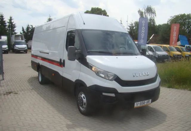 Iveco DAILY 35 C 15 MAXI BLIŹNIAKI 3.5T - Товарно комбе: слика 4 Iveco DAILY 35 C 15 MAXI BLIŹNIAKI 3.5T - Товарно комбе: слика 4