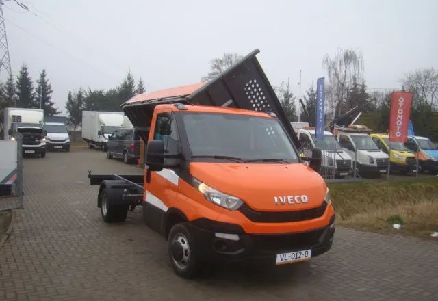 Iveco DAILY 35 C 3-STONNA WYWROTKA - Комби кипер: слика 3 Iveco DAILY 35 C 3-STONNA WYWROTKA - Комби кипер: слика 3