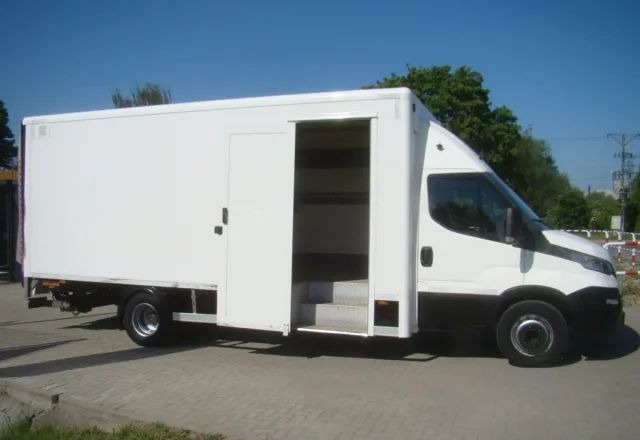 Iveco DAILY 70 C 18 3.0TDI 5.45M WINDA 1000KG - Комбе фургон: слика 4 Iveco DAILY 70 C 18 3.0TDI 5.45M WINDA 1000KG - Комбе фургон: слика 4