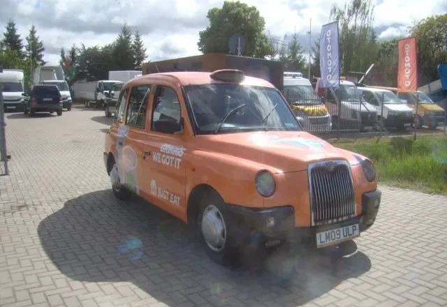 - Автомобил: слика 4 - Автомобил: слика 4