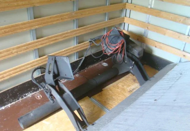 WINDA 750KG ZDIĘTA Z IVECO 2016R PASUJE NA KAŻDE AUTO - Резервни делови: слика 3 WINDA 750KG ZDIĘTA Z IVECO 2016R PASUJE NA KAŻDE AUTO - Резервни делови: слика 3