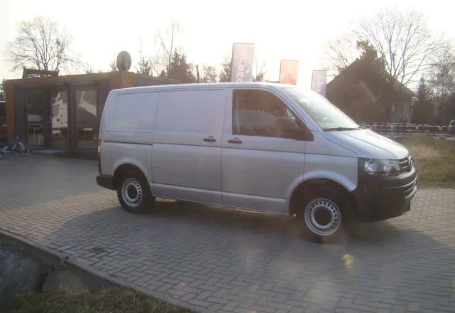 Volkswagen TRANSPORTER T 5 2.0TDI 100%PRZEBIEG - Товарно комбе: слика 5 Volkswagen TRANSPORTER T 5 2.0TDI 100%PRZEBIEG - Товарно комбе: слика 5