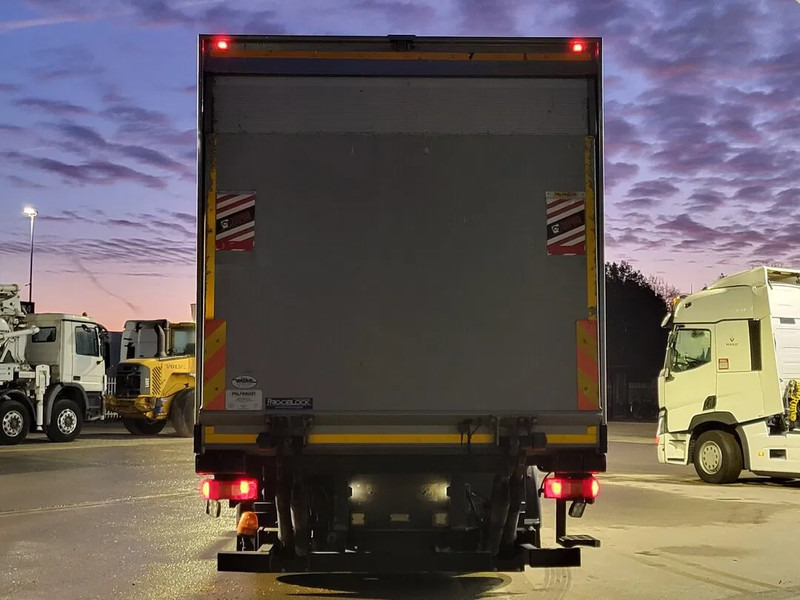 Volvo FM 330 Automatic Taillift Clima Cruise PTO LED Refrigerated Truck Euro6 2015 - Камион ладилник: слика 4 Volvo FM 330 Automatic Taillift Clima Cruise PTO LED Refrigerated Truck Euro6 2015 - Камион ладилник: слика 4