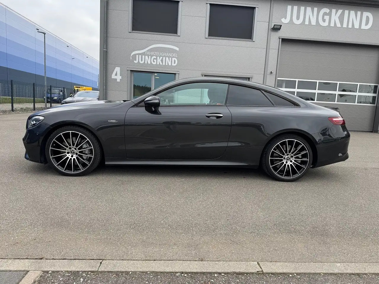 Mercedes-Benz E 53 AMG E -Klasse Coupe E 53 AMG 4Matic - Купе: слика 3 Mercedes-Benz E 53 AMG E -Klasse Coupe E 53 AMG 4Matic - Купе: слика 3