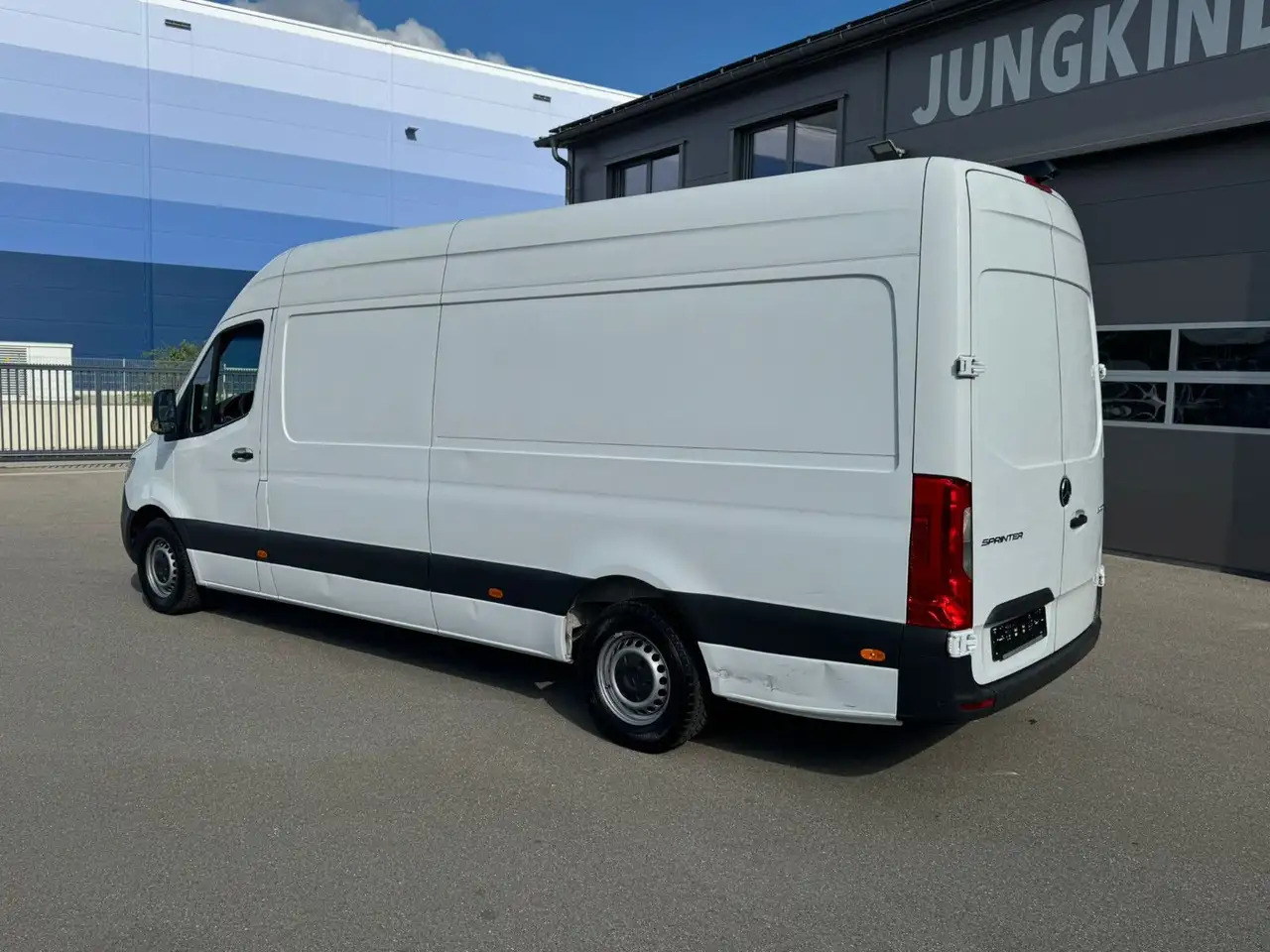 Mercedes-Benz Sprinter 316 CDI Maxi Lang Klima MBUX - Товарно комбе: слика 4 Mercedes-Benz Sprinter 316 CDI Maxi Lang Klima MBUX - Товарно комбе: слика 4