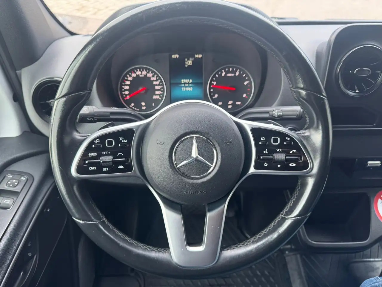 Mercedes-Benz Sprinter 317 CDI Maxi Lang LED MBUX Klima - Товарно комбе: слика 5 Mercedes-Benz Sprinter 317 CDI Maxi Lang LED MBUX Klima - Товарно комбе: слика 5