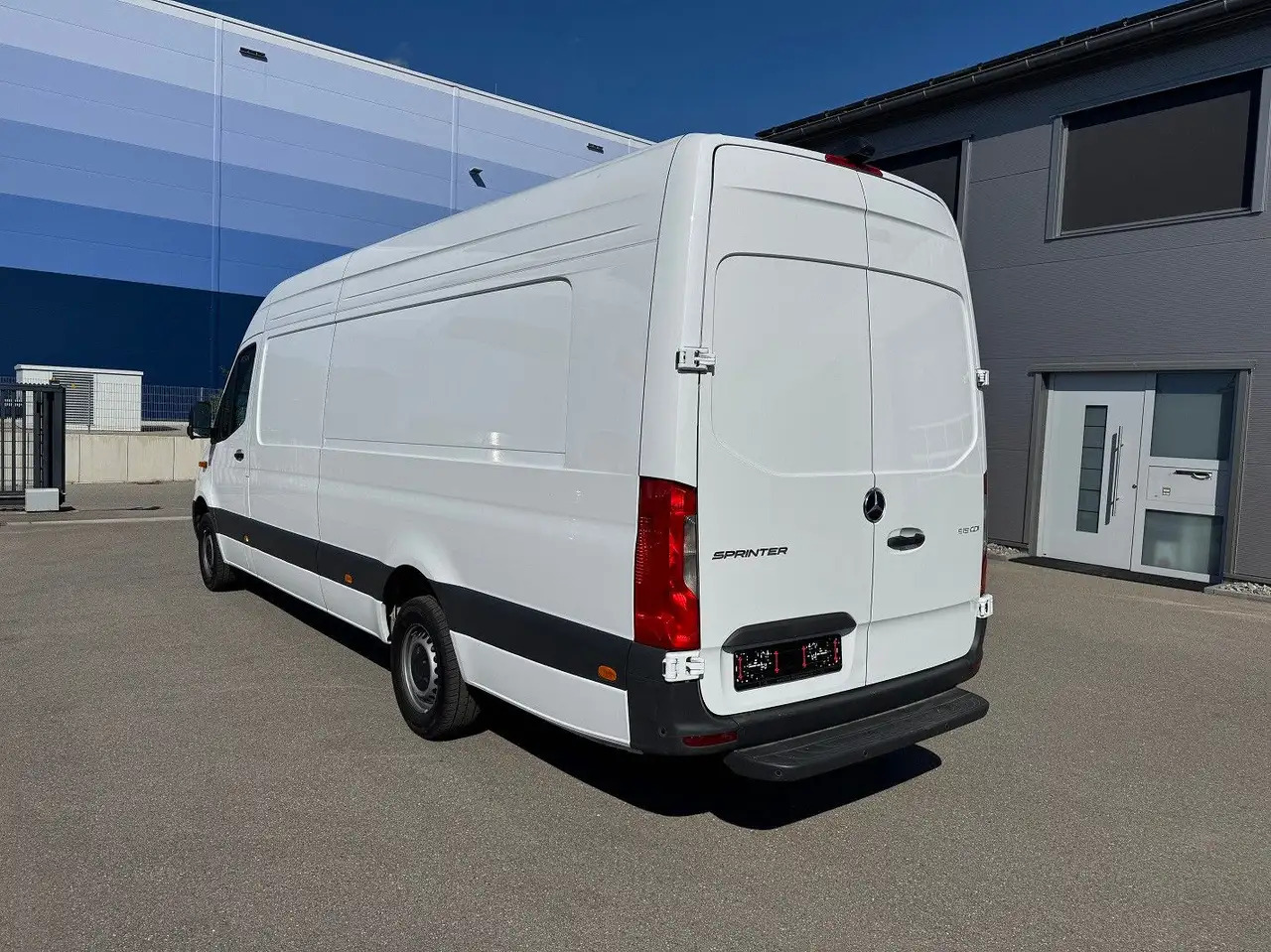 Mercedes-Benz Sprinter 317 CDI Maxi Lang XXL Extralang MBUX - Товарно комбе: слика 5 Mercedes-Benz Sprinter 317 CDI Maxi Lang XXL Extralang MBUX - Товарно комбе: слика 5