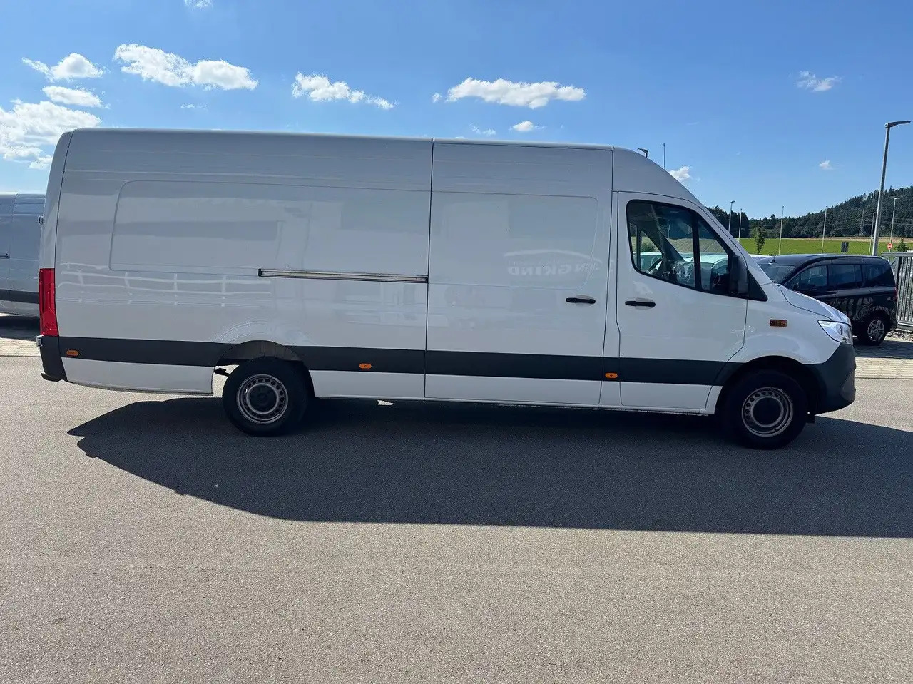 Mercedes-Benz Sprinter 317 CDI Maxi Lang XXL Extralang MBUX - Товарно комбе: слика 4 Mercedes-Benz Sprinter 317 CDI Maxi Lang XXL Extralang MBUX - Товарно комбе: слика 4