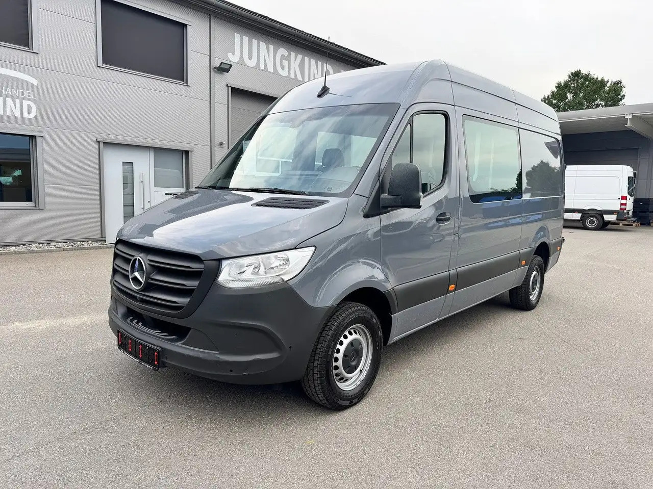 Mercedes-Benz Sprinter 319 CDI Mixto Lang Hoch Klima AHK - Комби со двојна кабина: слика 1 Mercedes-Benz Sprinter 319 CDI Mixto Lang Hoch Klima AHK - Комби со двојна кабина: слика 1