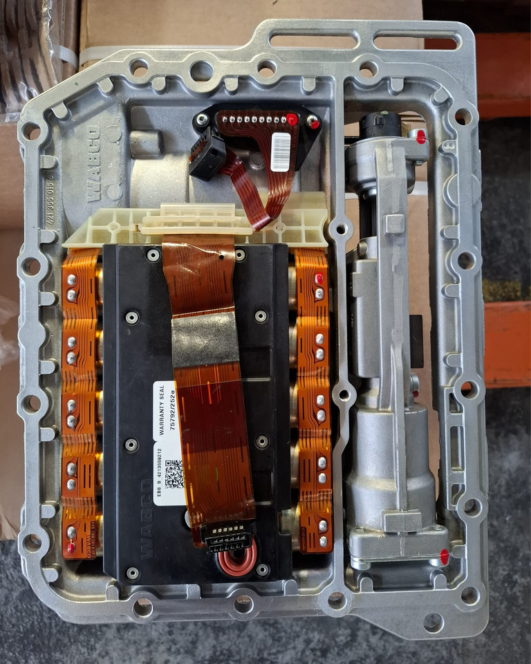 ASTRONIC ZF - Менувач и делови за Камион: слика 1 ASTRONIC ZF - Менувач и делови за Камион: слика 1