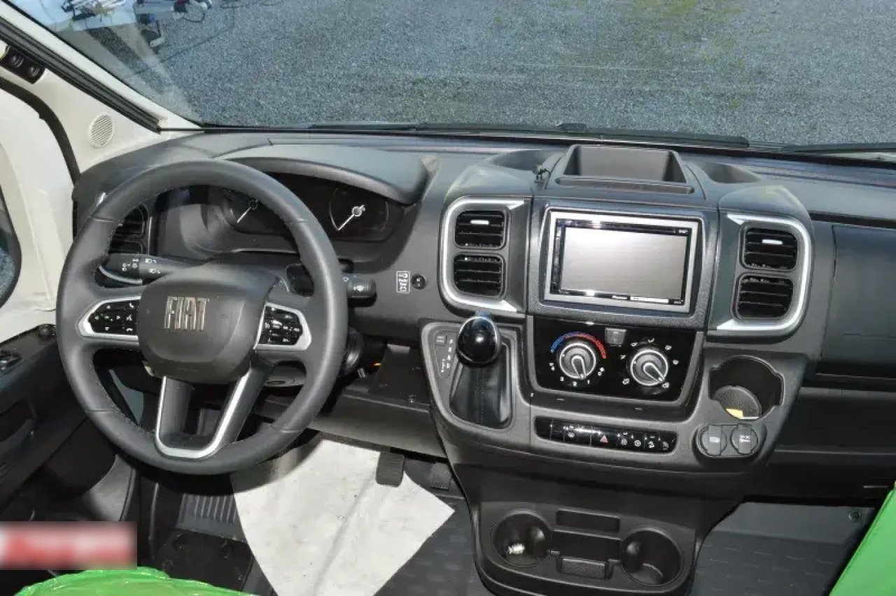 Bürstner B66 TD 690 G B 66 TD 690 Voll ausgestattet - Полуинтегриран кампер: слика 5 Bürstner B66 TD 690 G B 66 TD 690 Voll ausgestattet - Полуинтегриран кампер: слика 5