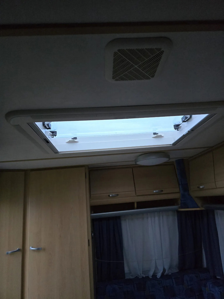 Wohnwagen TEC Tour 445 TDF Mover, Markise, Dusche - Камп приколка: слика 5 Wohnwagen TEC Tour 445 TDF Mover, Markise, Dusche - Камп приколка: слика 5