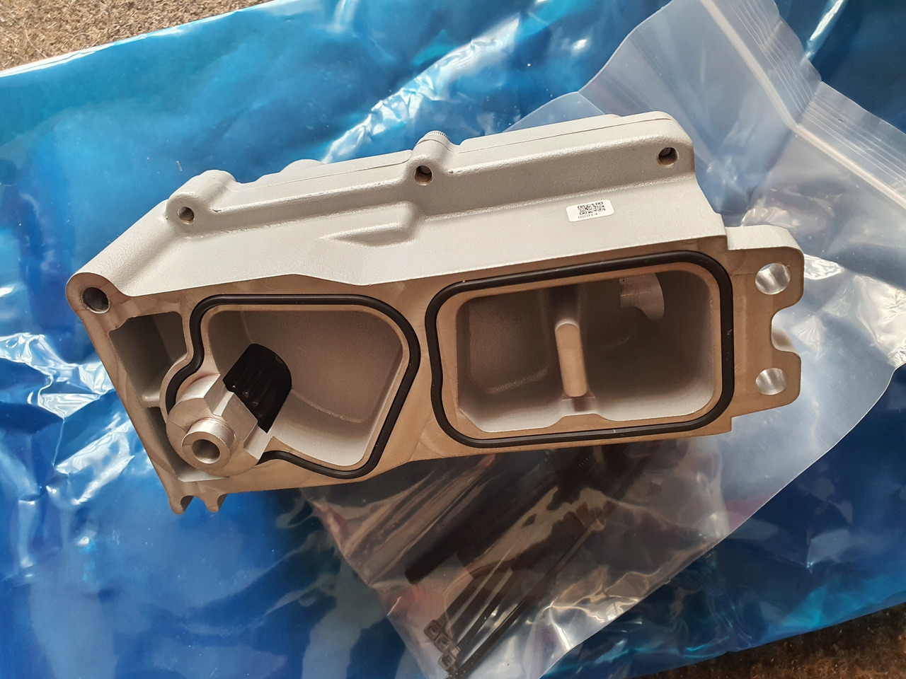 Nowa Turbosprężarka + VTG Aktuator DAF CF / XF106 EURO 6 POLIFT - Турбо за Камион: слика 5 Nowa Turbosprężarka + VTG Aktuator DAF CF / XF106 EURO 6 POLIFT - Турбо за Камион: слика 5