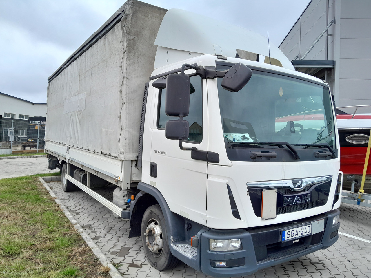 MAN TGL 12.220 Tail Lift Manual - Камион со церада: слика 3 MAN TGL 12.220 Tail Lift Manual - Камион со церада: слика 3