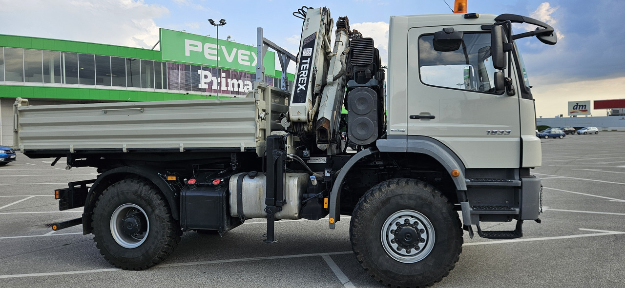 MERCEDES-BENZ Axor 1833 4x4 - Камион со кран: слика 2 MERCEDES-BENZ Axor 1833 4x4 - Камион со кран: слика 2