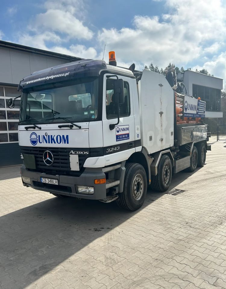 Mercedes-Benz ACTROS 3243 KAISER AQUASTER WUKO - Вакуумски камион: слика 3 Mercedes-Benz ACTROS 3243 KAISER AQUASTER WUKO - Вакуумски камион: слика 3