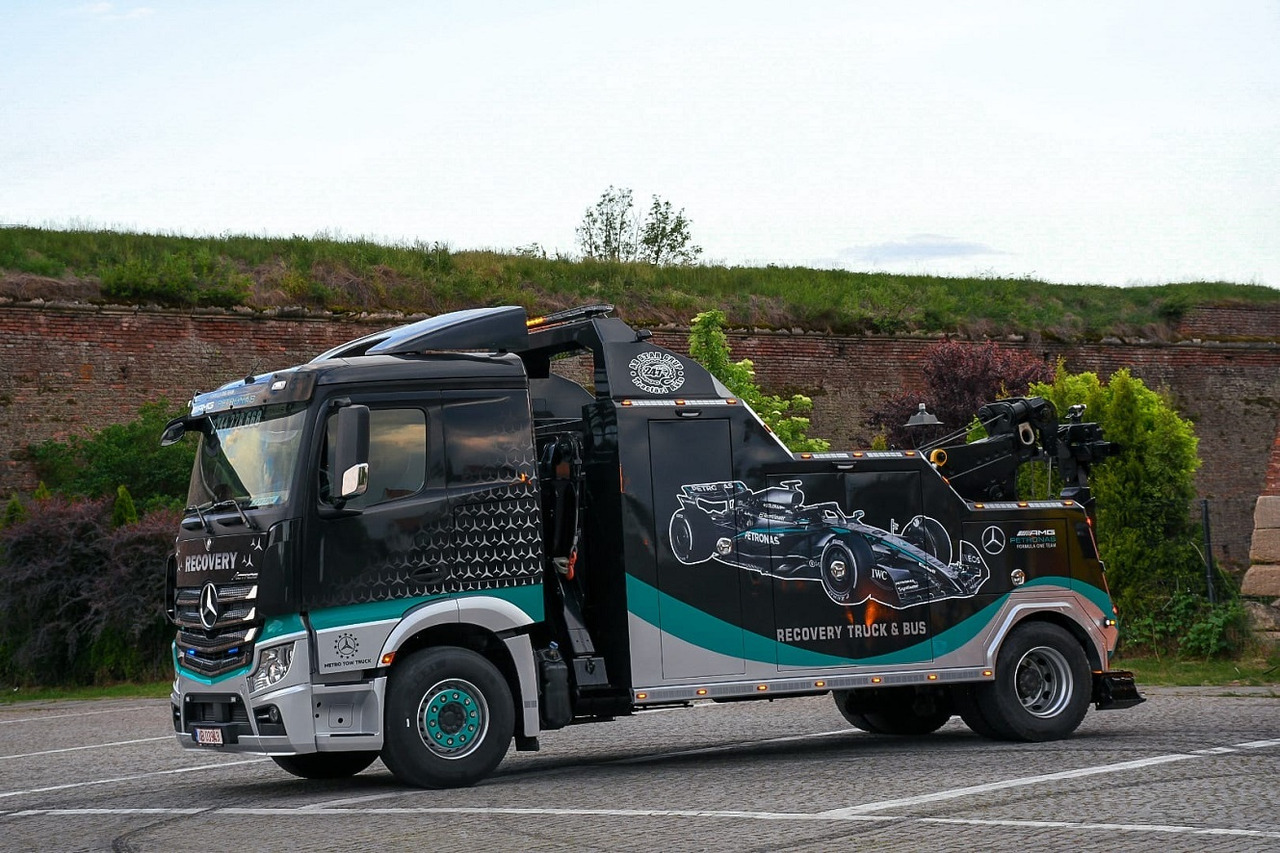 MERCEDES-BENZ Actros 2043 - Камион: слика 1 MERCEDES-BENZ Actros 2043 - Камион: слика 1