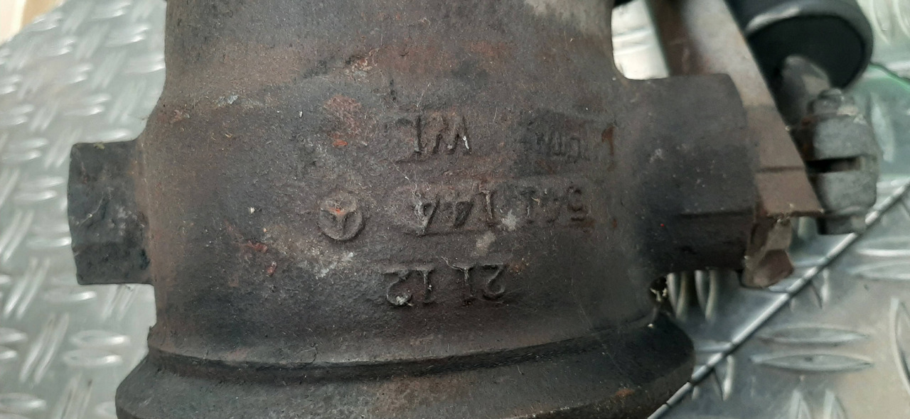 Gebrauchte DB Actros 1840 OM 501 Abgasrohr mit Motorbremse, Artikel - Nr. : 81.99999 - 9999 - Издувна цевка за Камион: слика 4 Gebrauchte DB Actros 1840 OM 501 Abgasrohr mit Motorbremse, Artikel - Nr. : 81.99999 - 9999 - Издувна цевка за Камион: слика 4