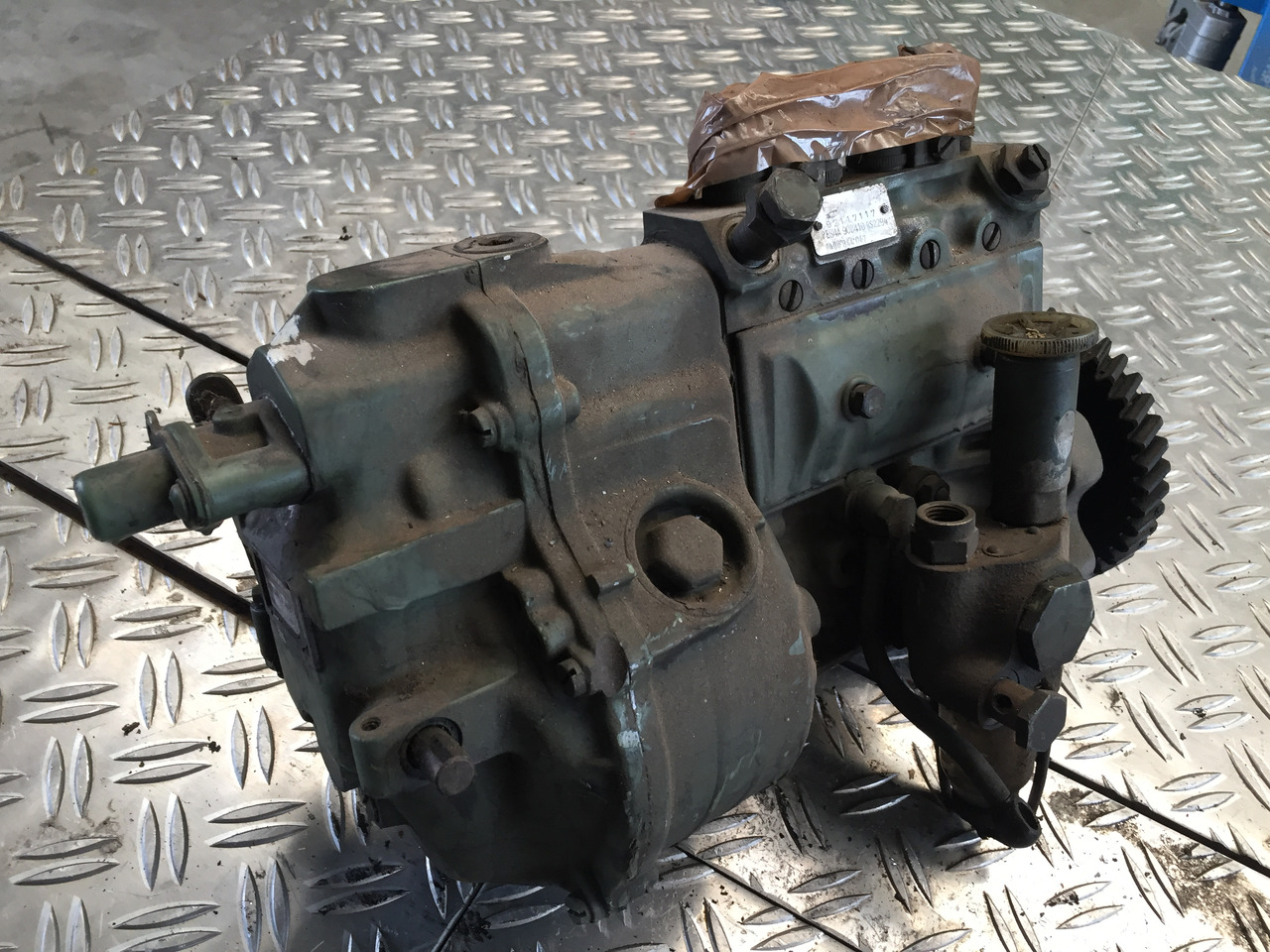 Gebrauchte Einspritzpumpe DB OM 314, Bosch - Nr. : 0 400 844 047 - Пумпа за гориво за Камион: слика 1 Gebrauchte Einspritzpumpe DB OM 314, Bosch - Nr. : 0 400 844 047 - Пумпа за гориво за Камион: слика 1