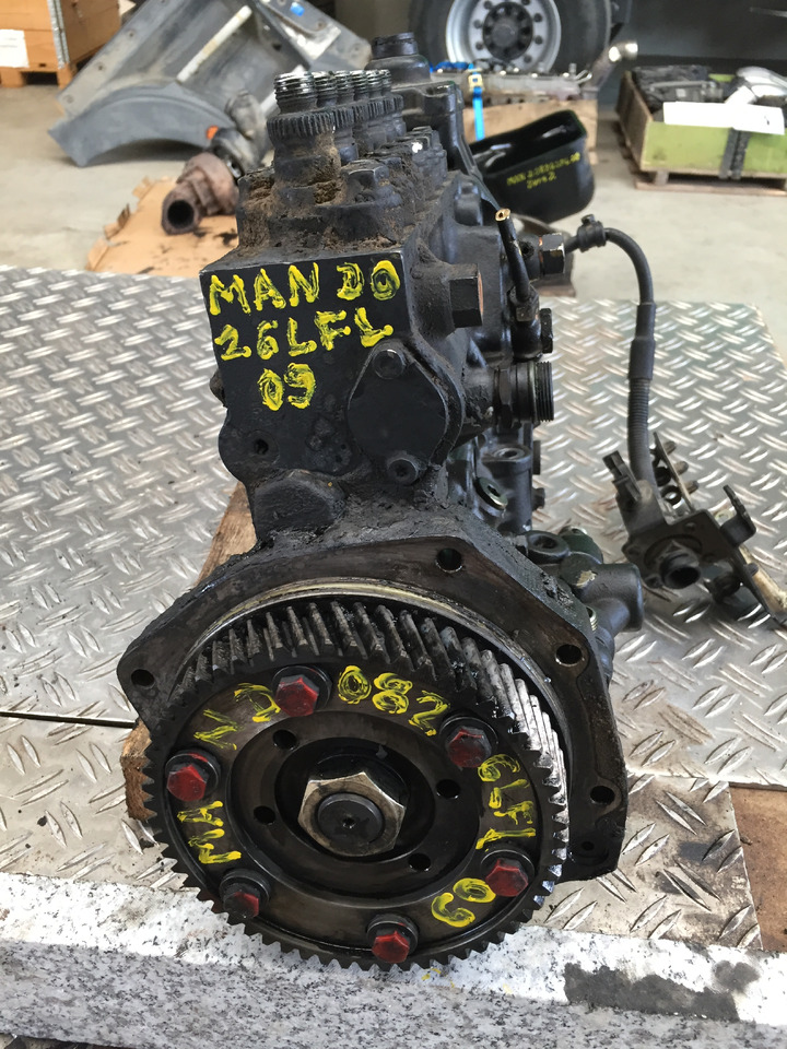 ---Gebrauchte Einspritzpumpe MAN 272, Typ D 0826 LF 09, Euro 2, Artikel - Nr. : 81.99999 - 9999 - Пумпа за гориво за Камион: слика 4 ---Gebrauchte Einspritzpumpe MAN 272, Typ D 0826 LF 09, Euro 2, Artikel - Nr. : 81.99999 - 9999 - Пумпа за гориво за Камион: слика 4