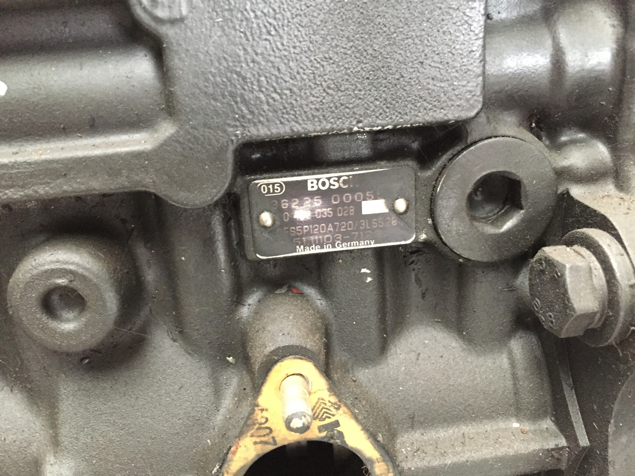 ---Gebrauchte Einspritzpumpe MAN 322, 5 Zylinder, Bosch - Nr. : 0402 035 028, MAN 51.11103 - 7122 - Пумпа за гориво за Камион: слика 4 ---Gebrauchte Einspritzpumpe MAN 322, 5 Zylinder, Bosch - Nr. : 0402 035 028, MAN 51.11103 - 7122 - Пумпа за гориво за Камион: слика 4