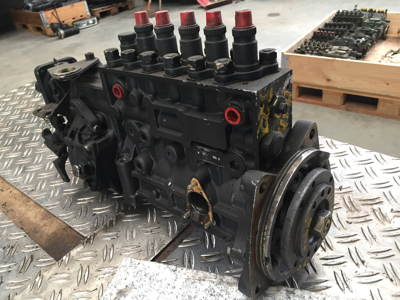 ---Gebrauchte Einspritzpumpe MAN 322, 5 Zylinder, Bosch - Nr. : 0402 035 028, MAN 51.11103 - 7122 - Пумпа за гориво за Камион: слика 1 ---Gebrauchte Einspritzpumpe MAN 322, 5 Zylinder, Bosch - Nr. : 0402 035 028, MAN 51.11103 - 7122 - Пумпа за гориво за Камион: слика 1