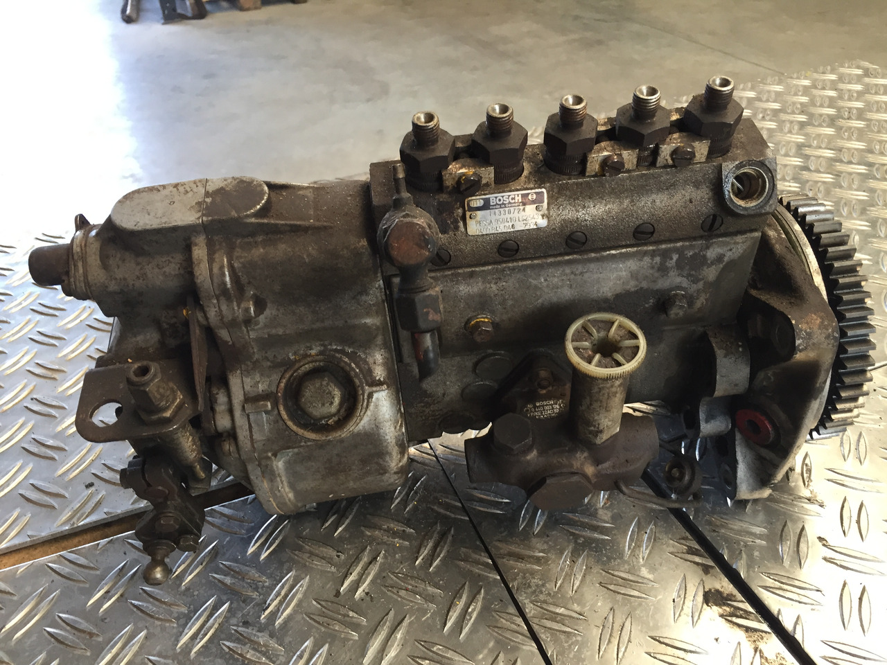 Gebrauchte Einspritzpumpe MAN, Bosch - Nr. : 0 400 845 046 7934 - Пумпа за гориво за Камион: слика 5 Gebrauchte Einspritzpumpe MAN, Bosch - Nr. : 0 400 845 046 7934 - Пумпа за гориво за Камион: слика 5