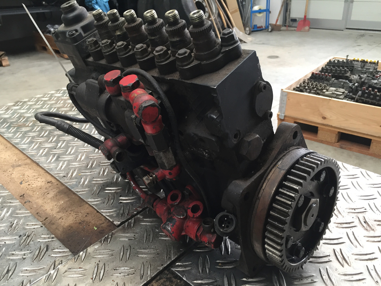 Gebrauchte Einspritzpumpe MAN, Bosch - Nr. : 0102 786 201, MAN 51.11103 - 7255 - Пумпа за гориво за Камион: слика 4 Gebrauchte Einspritzpumpe MAN, Bosch - Nr. : 0102 786 201, MAN 51.11103 - 7255 - Пумпа за гориво за Камион: слика 4