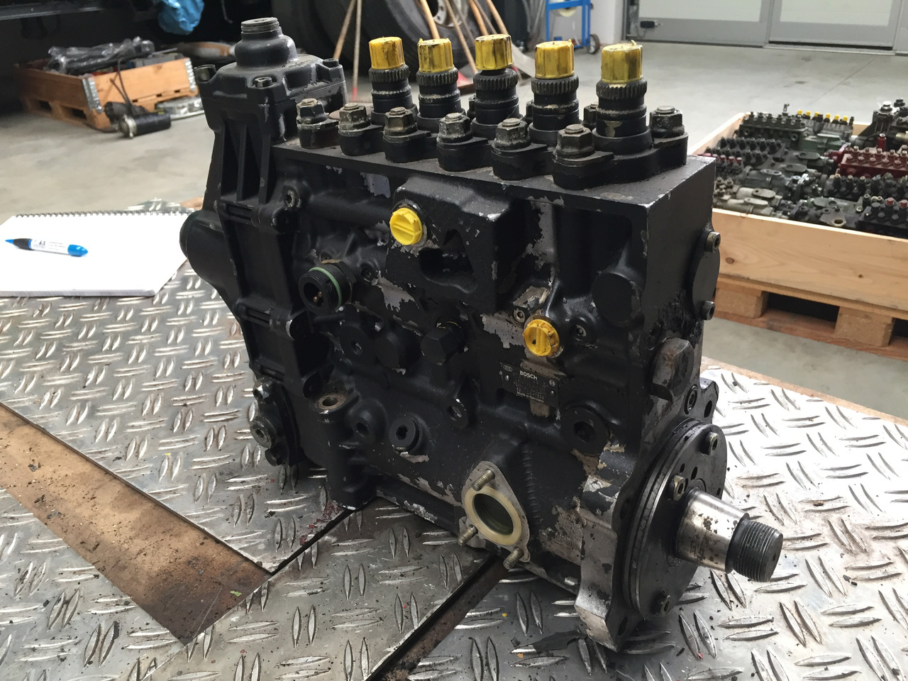 Gebrauchte Einspritzpumpe MAN TGA, 5 Zylinder, Bosch - Nr. : 0402 795 204, MAN 59.11103 - 7538 - Пумпа за гориво за Камион: слика 4 Gebrauchte Einspritzpumpe MAN TGA, 5 Zylinder, Bosch - Nr. : 0402 795 204, MAN 59.11103 - 7538 - Пумпа за гориво за Камион: слика 4