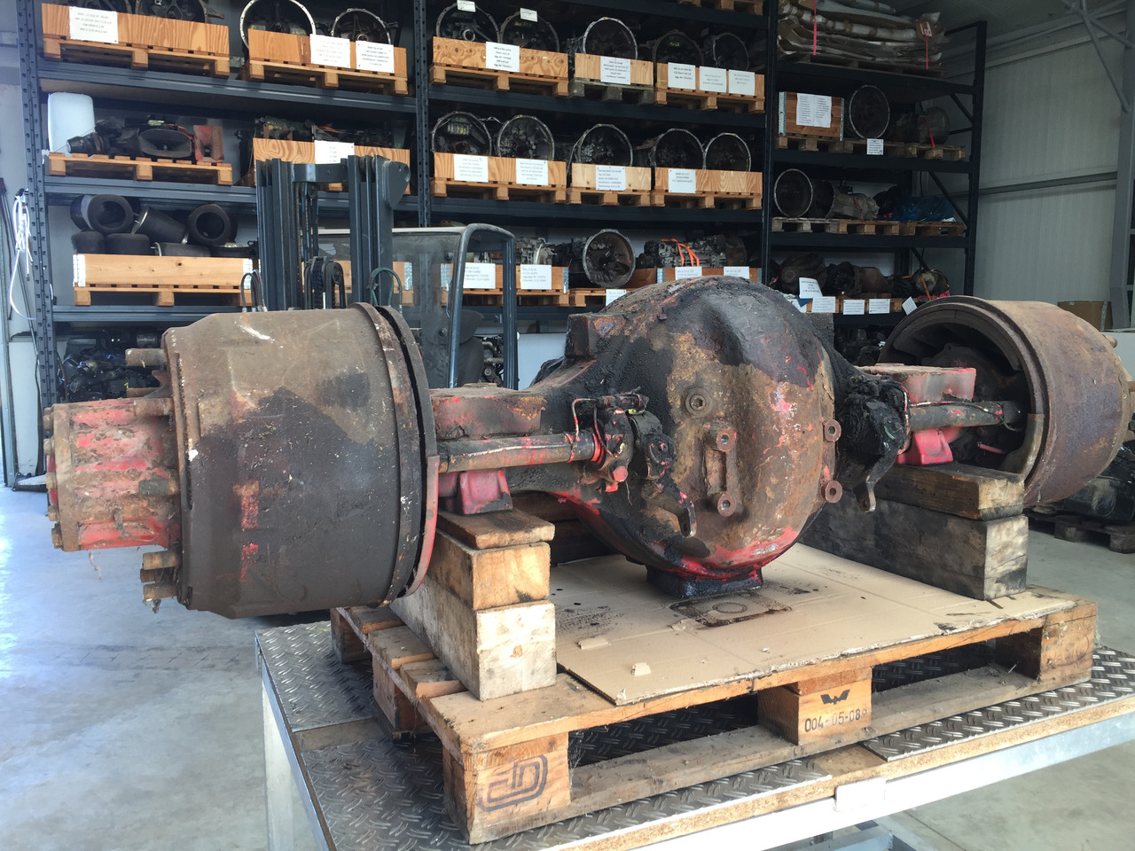 Gebrauchte Hinterachse MAN F2000, 26.422, Typ : HY 110, 13 Tonnen, Artikel - Nr. : 81.99999 - 9999 - Задна оска за Камион: слика 1 Gebrauchte Hinterachse MAN F2000, 26.422, Typ : HY 110, 13 Tonnen, Artikel - Nr. : 81.99999 - 9999 - Задна оска за Камион: слика 1