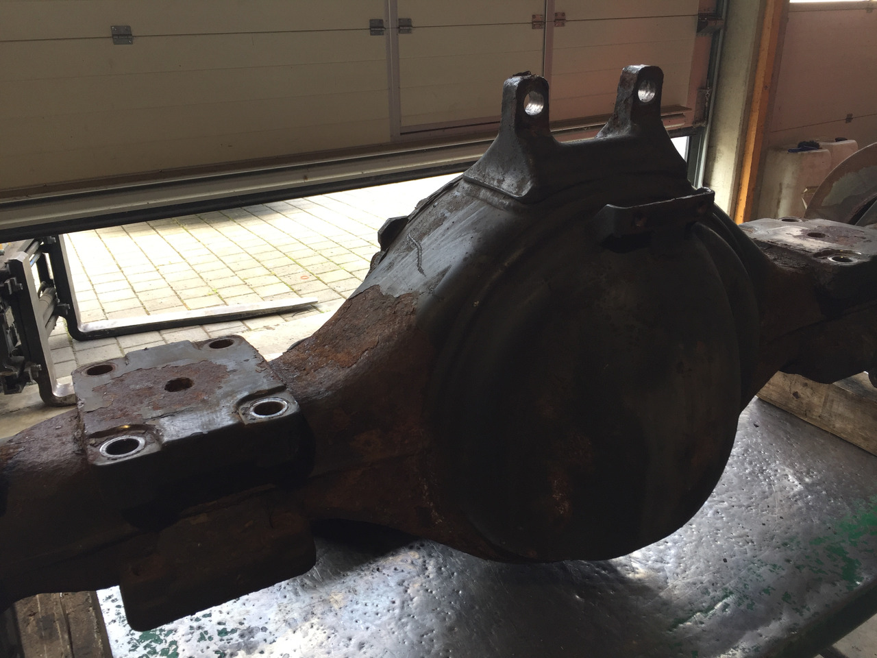 Gebrauchte Hinterradachse DB Axor 1824, Typ : HL6 / 1DCSL - 13, Artikel - Nr. : 99.99999 - 9999 - Задна оска за Камион: слика 3 Gebrauchte Hinterradachse DB Axor 1824, Typ : HL6 / 1DCSL - 13, Artikel - Nr. : 99.99999 - 9999 - Задна оска за Камион: слика 3