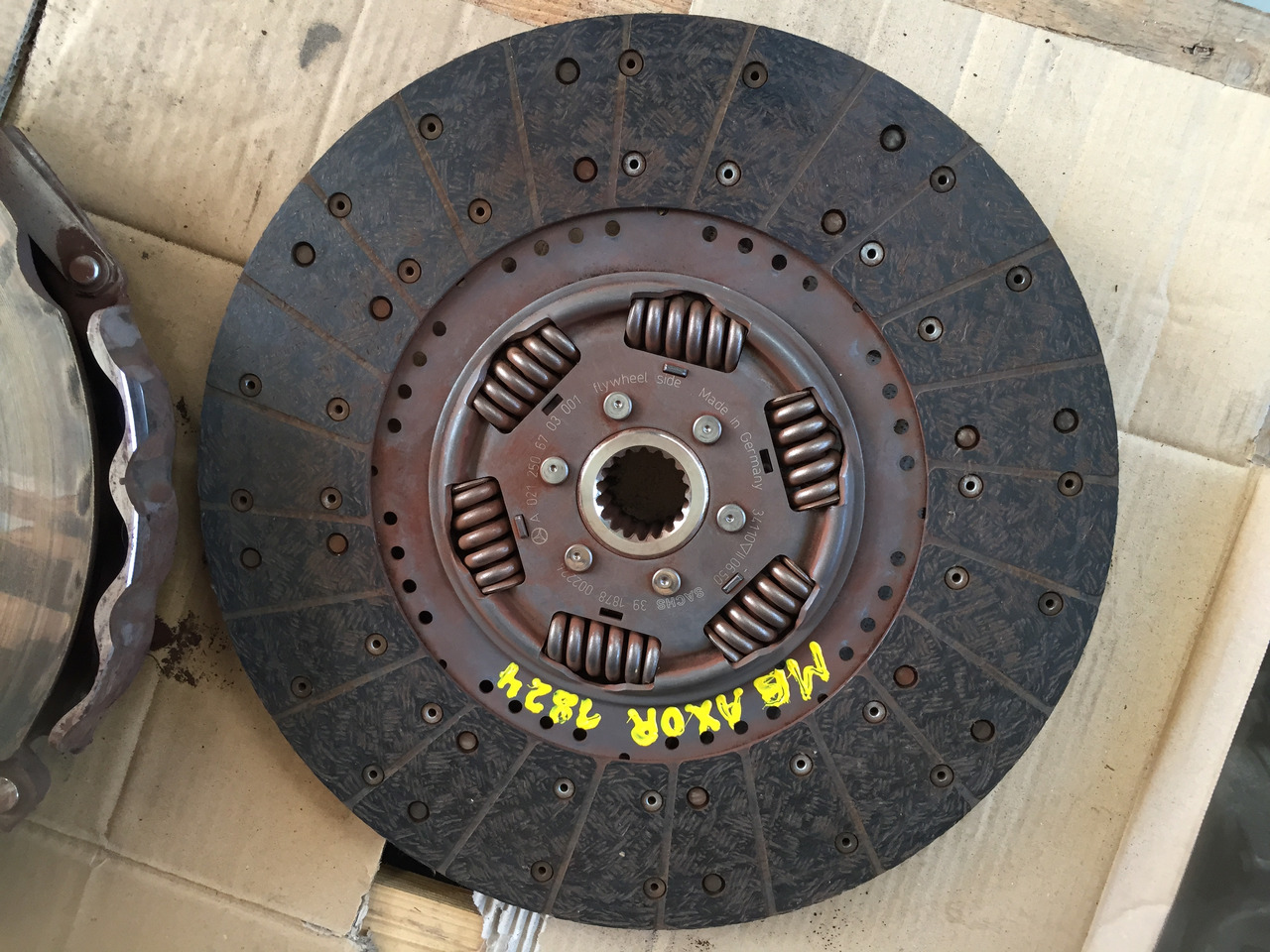 Gebrauchte Kupplungsscheibe MB Axor 1824, Motor Typ : OM 906 LA, Artikel - Nr. : A 021 250 67 03 - Диск за квачило за Камион: слика 3 Gebrauchte Kupplungsscheibe MB Axor 1824, Motor Typ : OM 906 LA, Artikel - Nr. : A 021 250 67 03 - Диск за квачило за Камион: слика 3