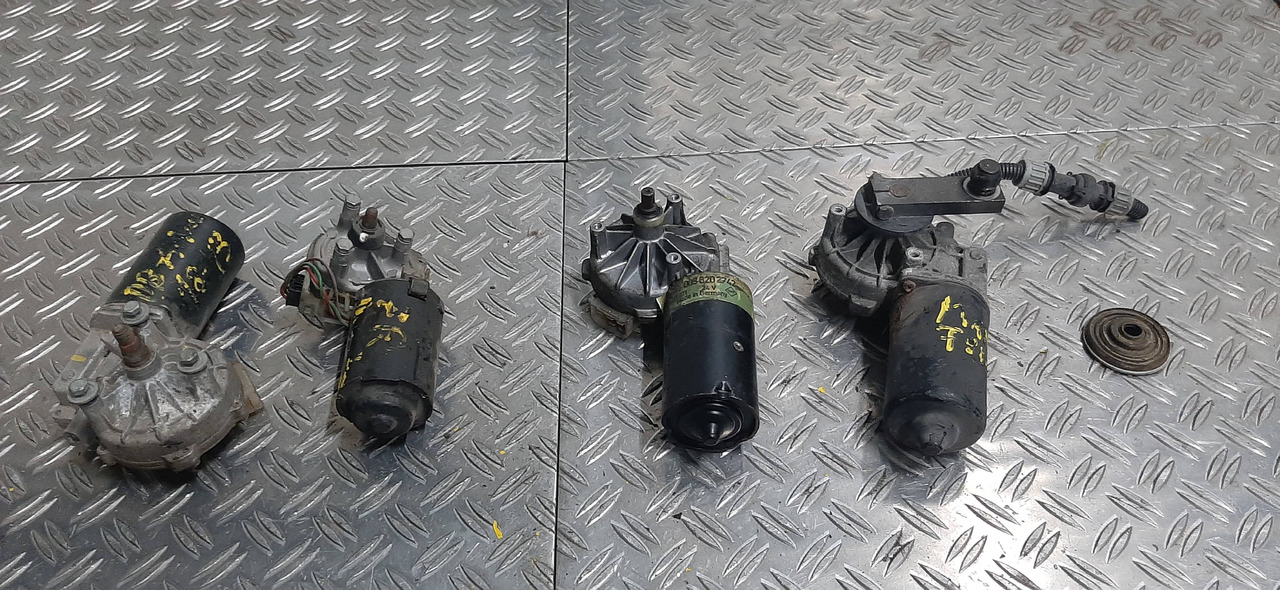 Gebrauchte Scheibenwischer - Motoren, MAN, DB, Artikel - Nr. : 81.99999 - 9999 - Бришач за Камион: слика 1 Gebrauchte Scheibenwischer - Motoren, MAN, DB, Artikel - Nr. : 81.99999 - 9999 - Бришач за Камион: слика 1