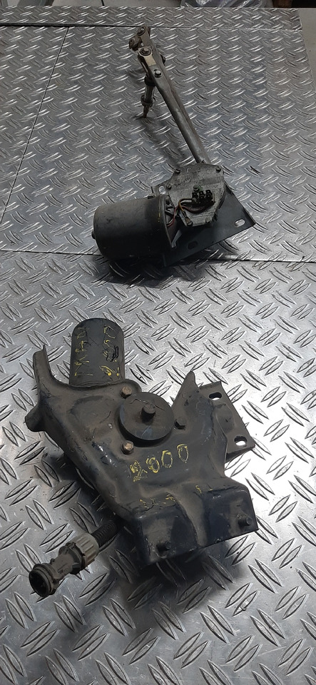 Gebrauchter DB 808 und MAN F 2000 Wischermotor mit Gestänge , Artikel - Nr. : 81.99999 - 9999 - Бришач за Камион: слика 3 Gebrauchter DB 808 und MAN F 2000 Wischermotor mit Gestänge , Artikel - Nr. : 81.99999 - 9999 - Бришач за Камион: слика 3