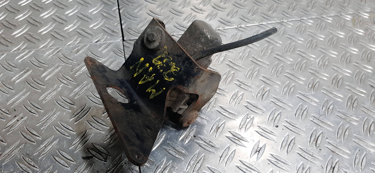 Gebrauchter MAN 19.232, F 90 Wischermotor, Artikel - Nr. : 81.99999 - 9999 - Бришач за Камион: слика 1 Gebrauchter MAN 19.232, F 90 Wischermotor, Artikel - Nr. : 81.99999 - 9999 - Бришач за Камион: слика 1