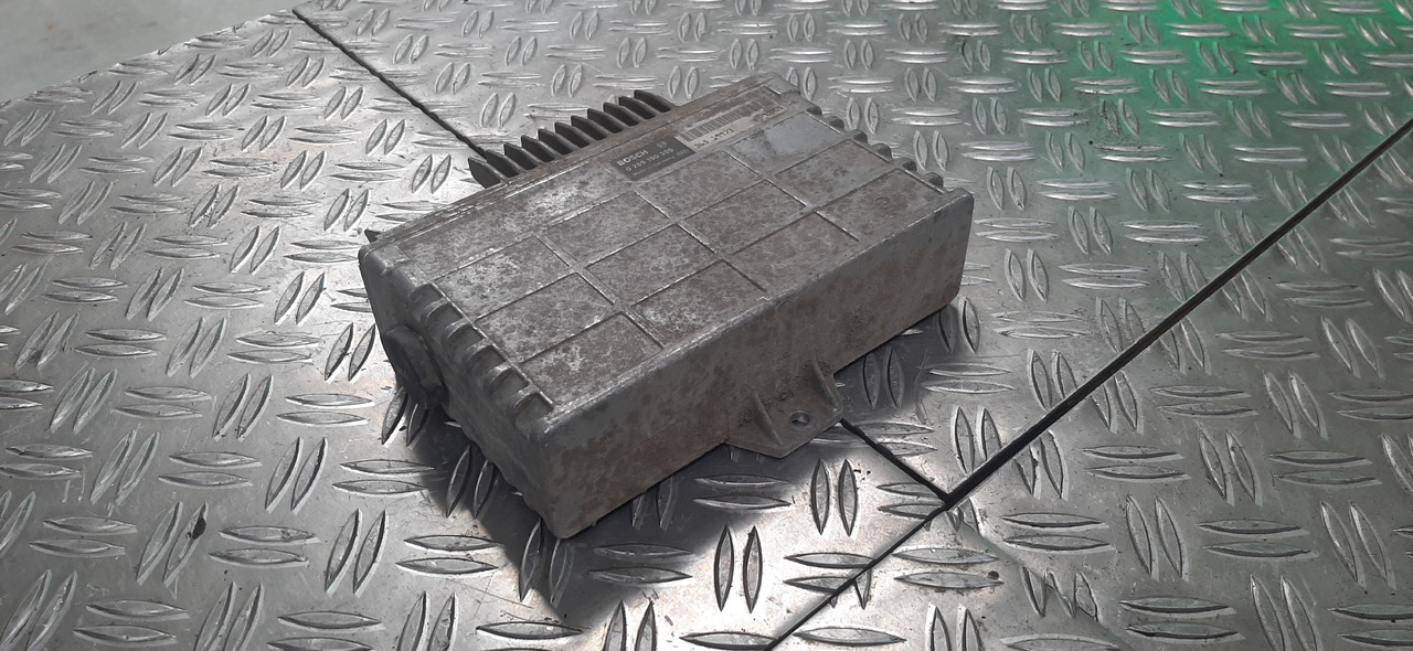 Gebrauchtes BOSCH Steuergerät ABS / ASR , Artikel - Nr. : 0 265 150 305 - Единица за контрола за Камион: слика 4 Gebrauchtes BOSCH Steuergerät ABS / ASR , Artikel - Nr. : 0 265 150 305 - Единица за контрола за Камион: слика 4