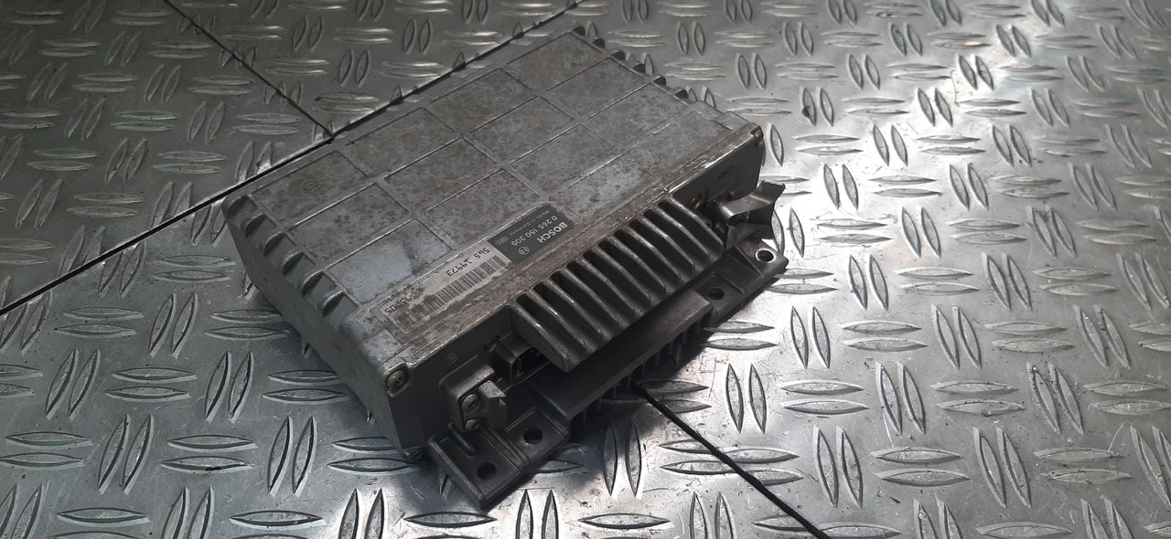 Gebrauchtes BOSCH Steuergerät ABS / ASR , Artikel - Nr. : 0 265 150 305 - Единица за контрола за Камион: слика 5 Gebrauchtes BOSCH Steuergerät ABS / ASR , Artikel - Nr. : 0 265 150 305 - Единица за контрола за Камион: слика 5