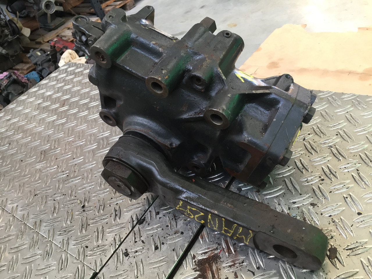 Gebrauchtes Lenkgetriebe MAN F 8, 24.291, Artikel - Nr.: 81.9999 - 9999 - Управувачки механизам за Камион: слика 5 Gebrauchtes Lenkgetriebe MAN F 8, 24.291, Artikel - Nr.: 81.9999 - 9999 - Управувачки механизам за Камион: слика 5